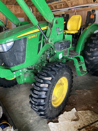  John Deere 5065E
