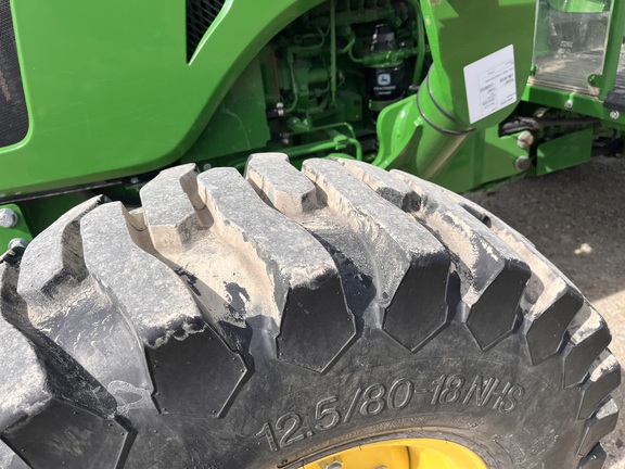 2017 John Deere 5065E - Photo11