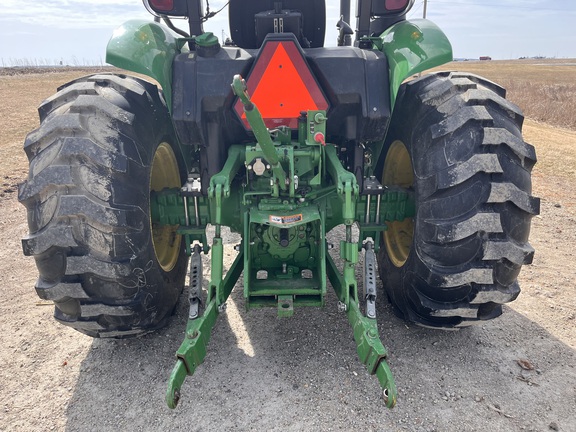 2017 John Deere 5065E - Photo29