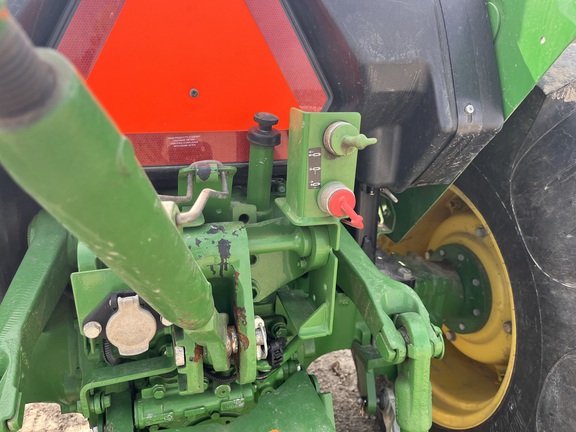 2017 John Deere 5065E - Photo30