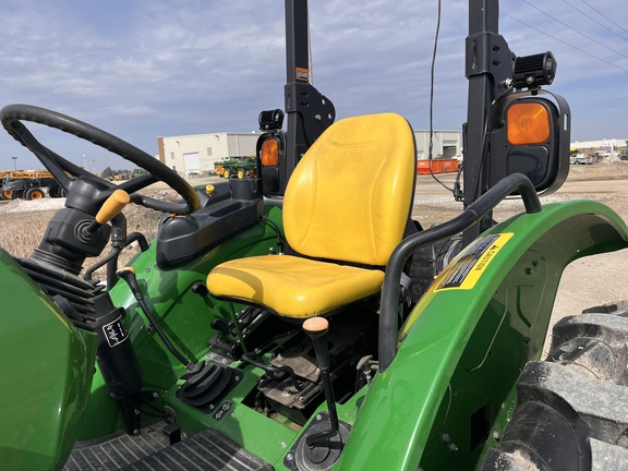 2017 John Deere 5065E - Photo33