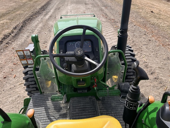 2017 John Deere 5065E - Photo34