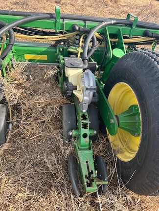 2004 John Deere 1770NT CCS (31st thumbnail)