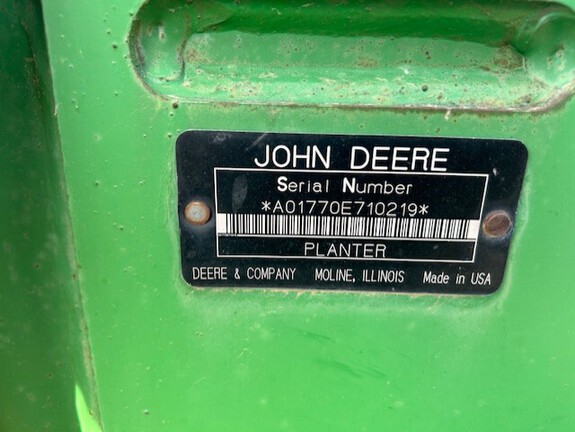 2004 John Deere 1770NT CCS (38th thumbnail)