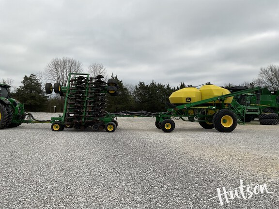 Photo of 2007 John Deere 1890