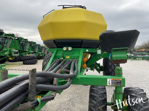 Photo of 2007 John Deere 1890