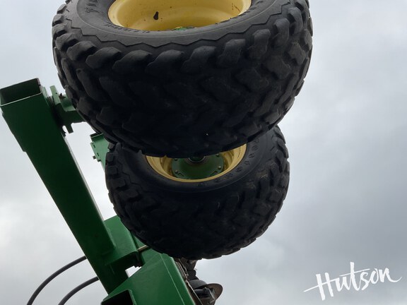 Photo of 2007 John Deere 1890