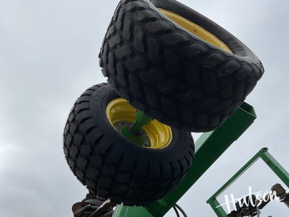 Photo of 2007 John Deere 1890