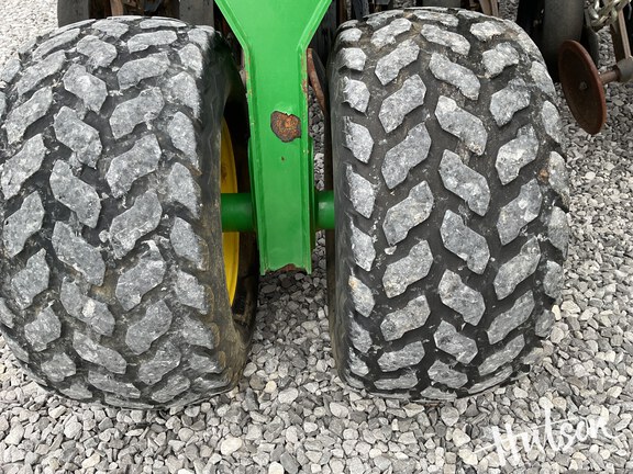 Photo of 2007 John Deere 1890