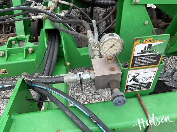 Photo of 2007 John Deere 1890