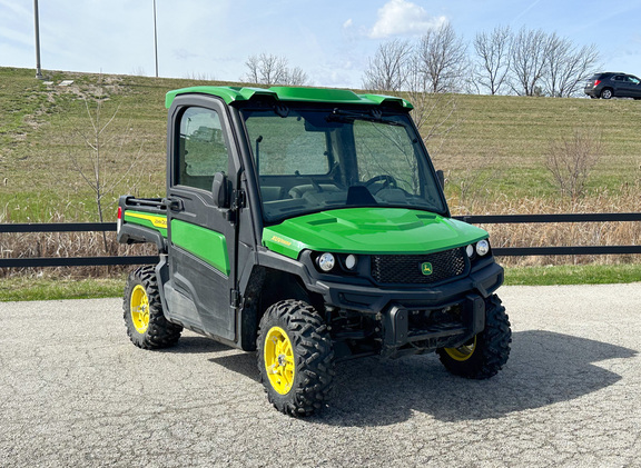 2023 John-Deere XUV865R