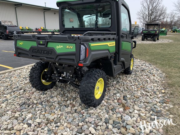 Photo of 2025 John Deere XUV 875R Premium Cab Diesel