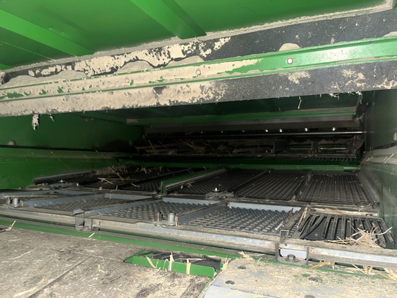 Used 1995 John Deere 9600 Combines at Horizon Ag & Turf in High Prairie, AB - Photo15