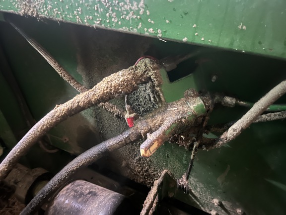 Used 1995 John Deere 9600 Combines at Horizon Ag & Turf in High Prairie, AB - Photo17