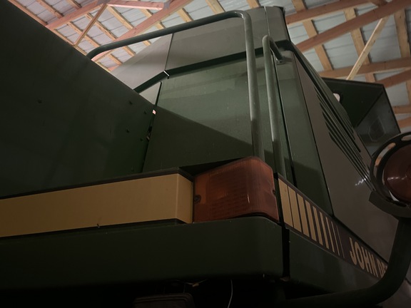 Used 1995 John Deere 9600 Combines at Horizon Ag & Turf in High Prairie, AB - Photo29