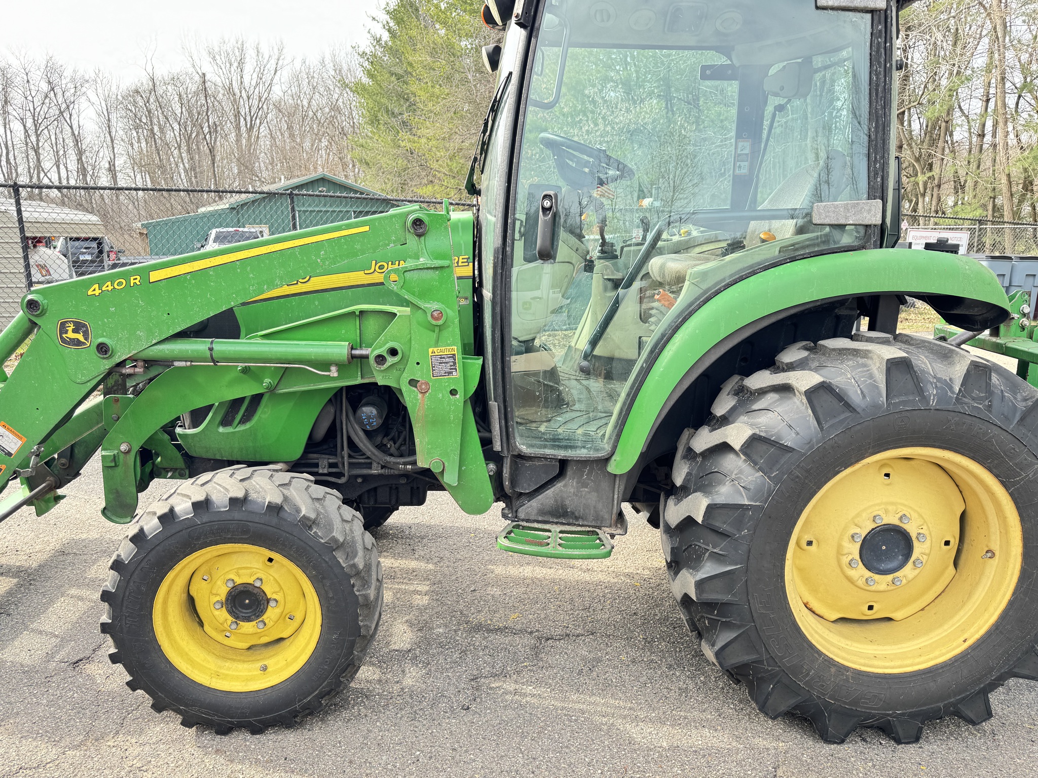 2012 John Deere 4720 Image 2