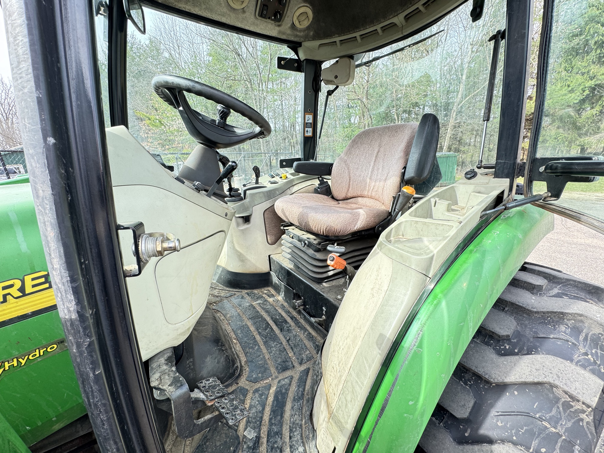 2012 John Deere 4720 Image 10