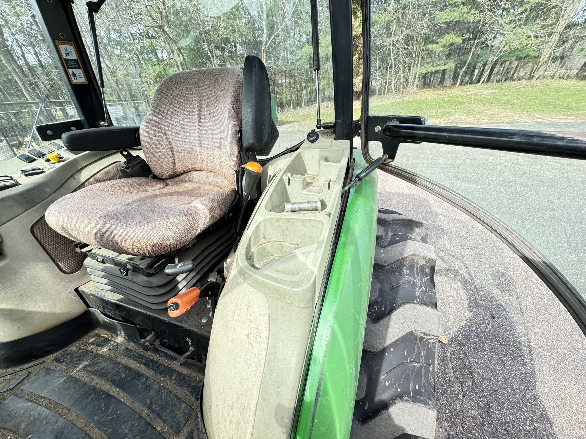 2012 John Deere 4720 Image 12