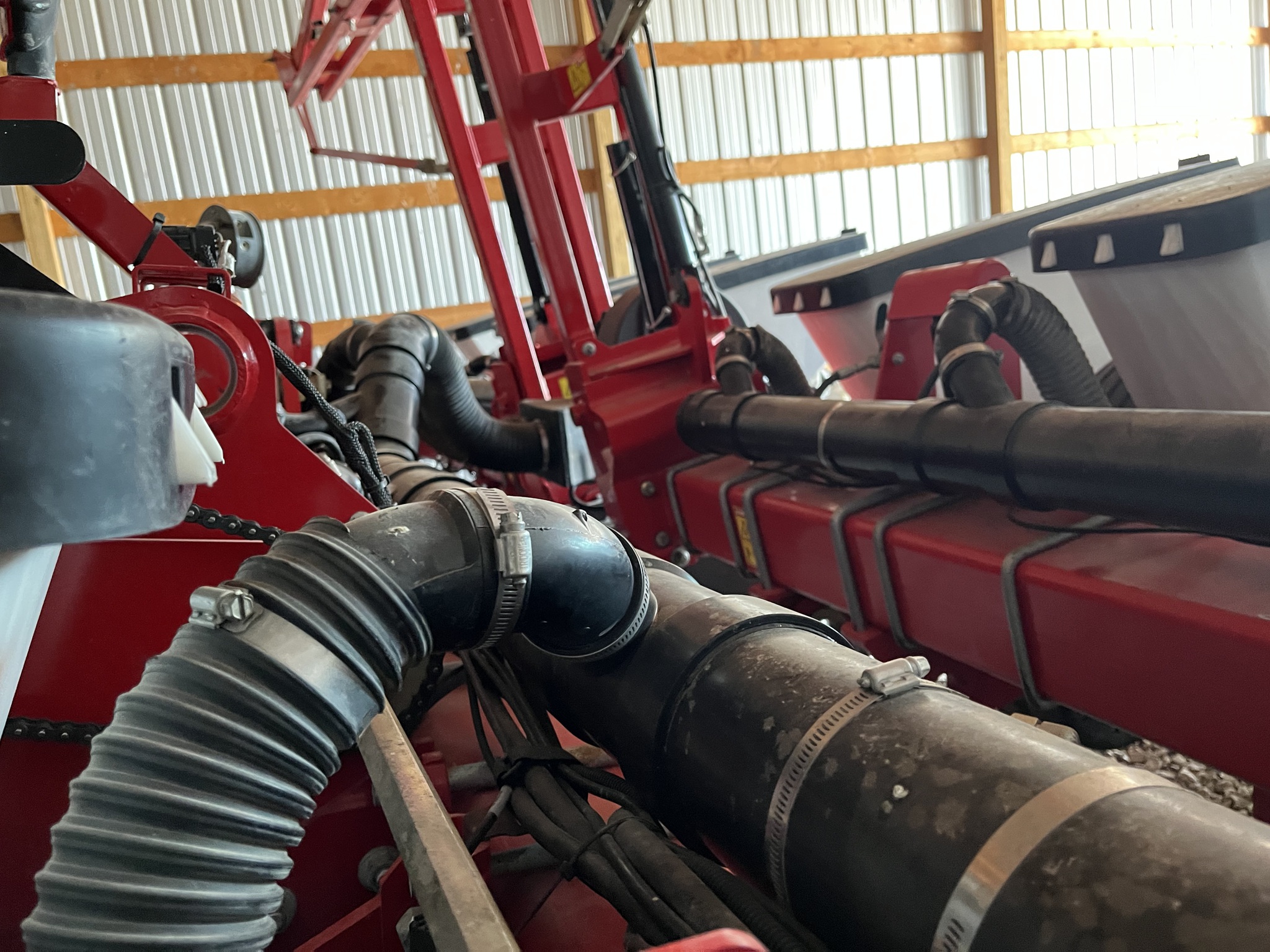  2020 White 9222 at Heritage Tractor in Clinton, MO