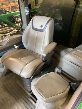 2024 John Deere 616R - Photo12