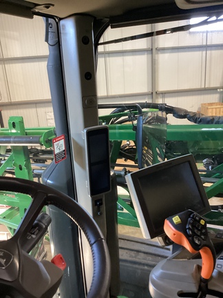 2024 John Deere 616R - Photo13