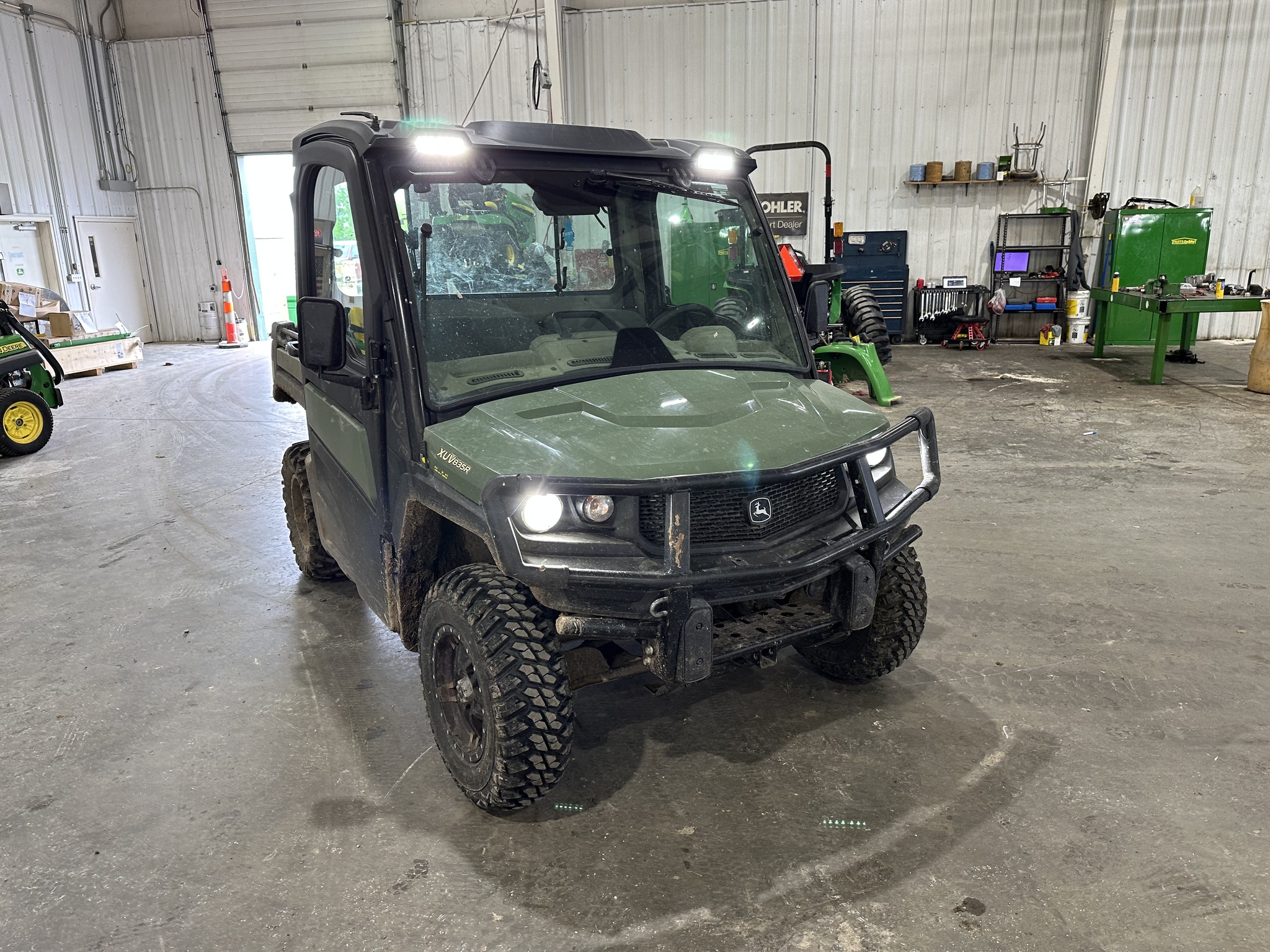  2022 John Deere XUV 835R at Heritage Tractor in Joplin, MO