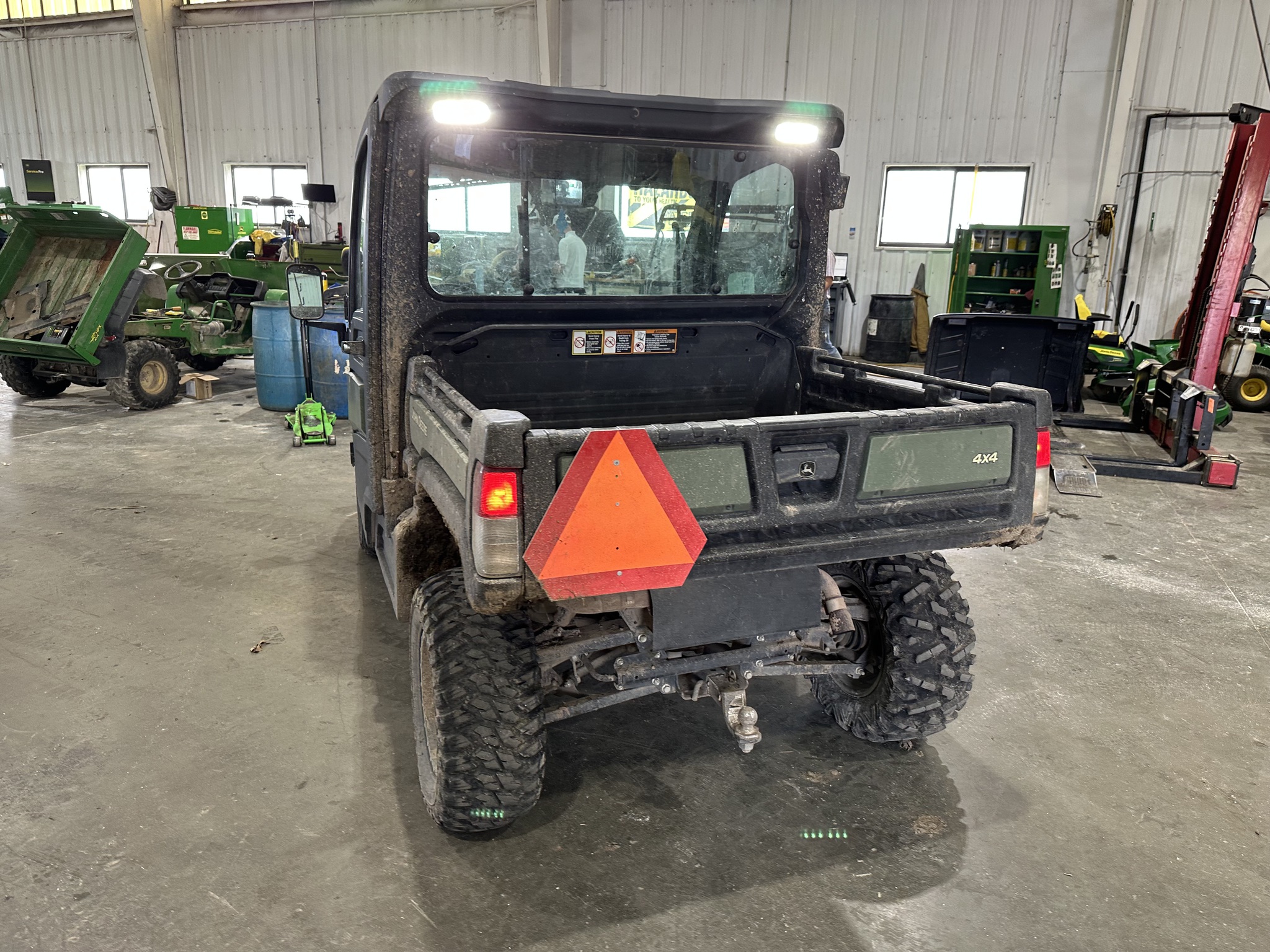  2022 John Deere XUV 835R at Heritage Tractor in Joplin, MO