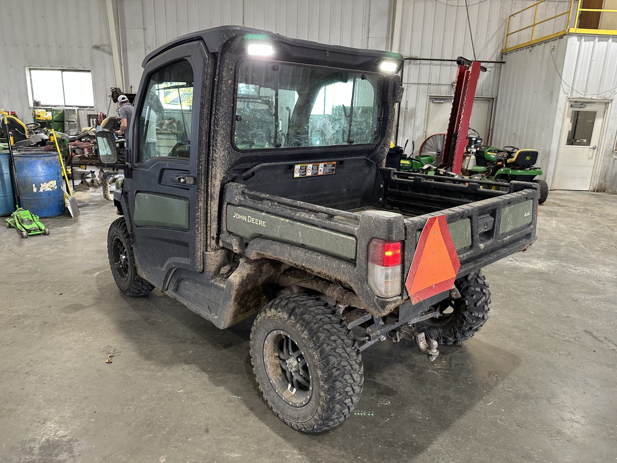  2022 John Deere XUV 835R at Heritage Tractor in Joplin, MO