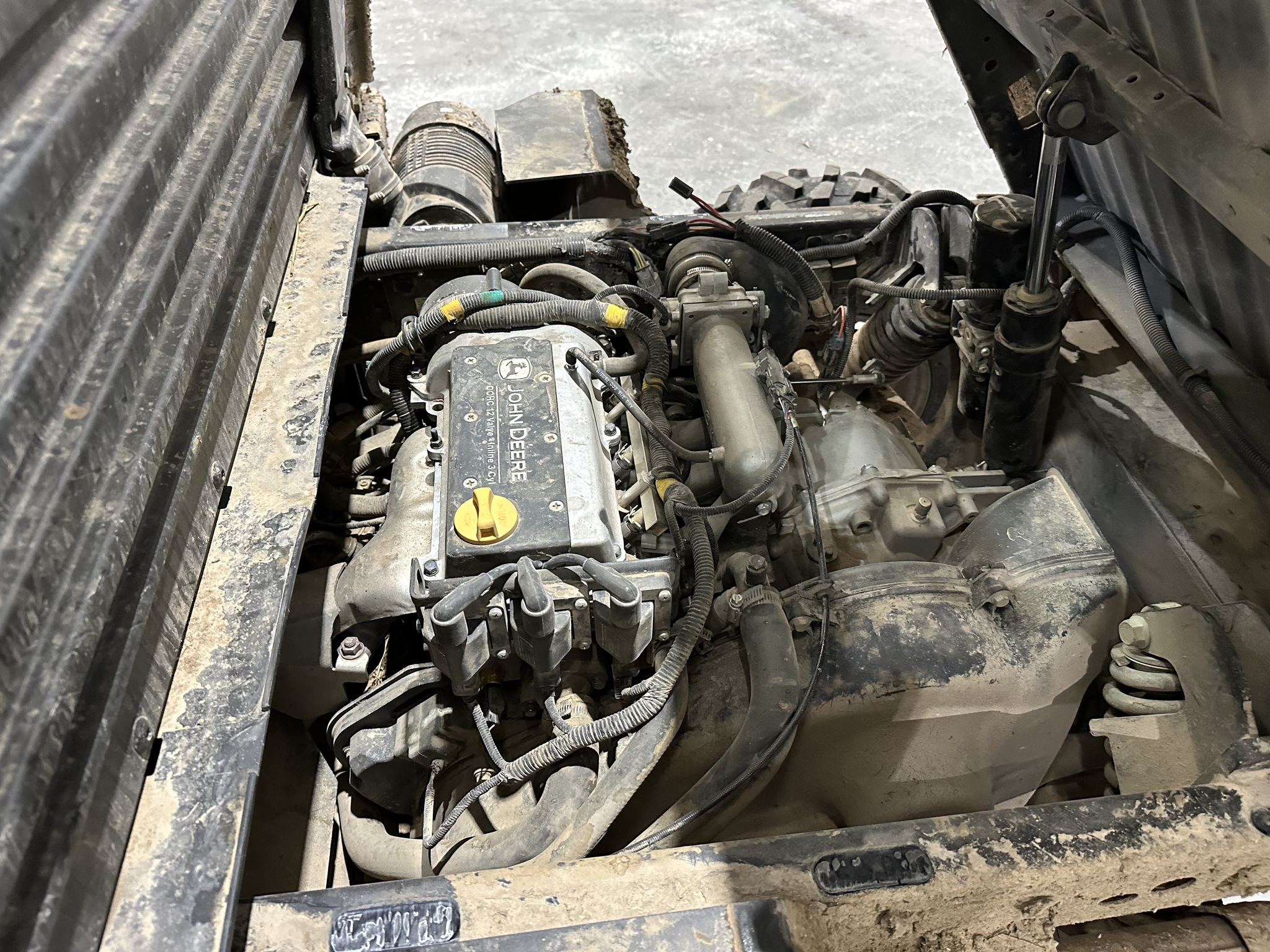 2022 John Deere XUV 835R at Heritage Tractor in Joplin, MO