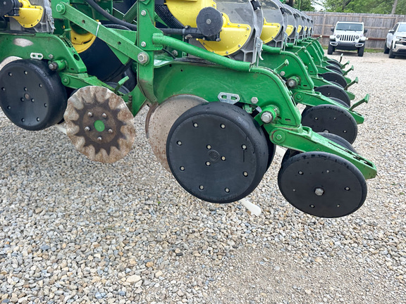 2004 John-Deere 1790