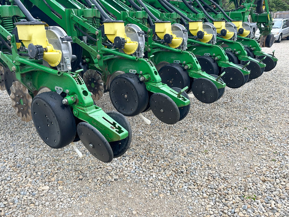 2004 John-Deere 1790
