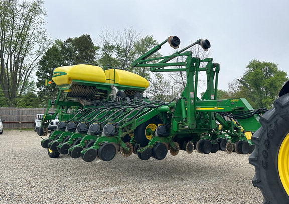 2004 John-Deere 1790