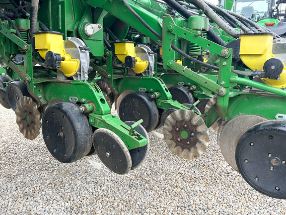 2004 John-Deere 1790