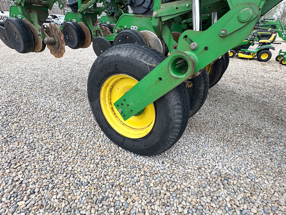 2004 John-Deere 1790