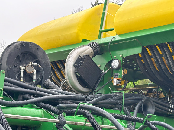2004 John-Deere 1790