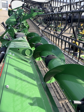 Used 2025 John Deere HDR 35 Combine Platforms at Horizon Ag & Turf in Edmonton West, AB - Photo9