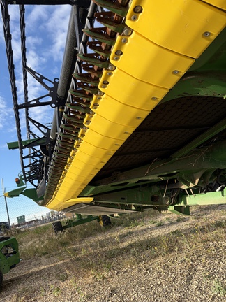 Used 2025 John Deere HDR 35 Combine Platforms at Horizon Ag & Turf in Edmonton West, AB - Photo12