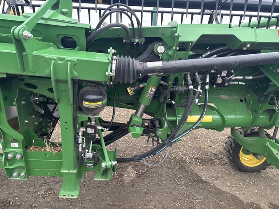 Used 2025 John Deere HDR 35 Combine Platforms at Horizon Ag & Turf in Edmonton West, AB - Photo24