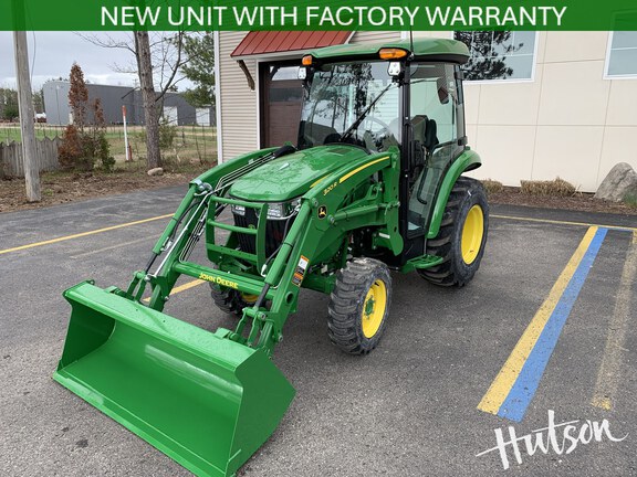 Photo of 2025 John Deere 3046R