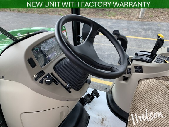 Photo of 2025 John Deere 3046R