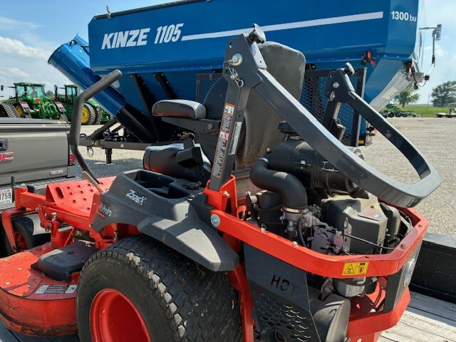 Used 2021 Kubota Z726X Zero Turn Mowers at Koenig Equipment in Greensburg, IN - PhotoXL2