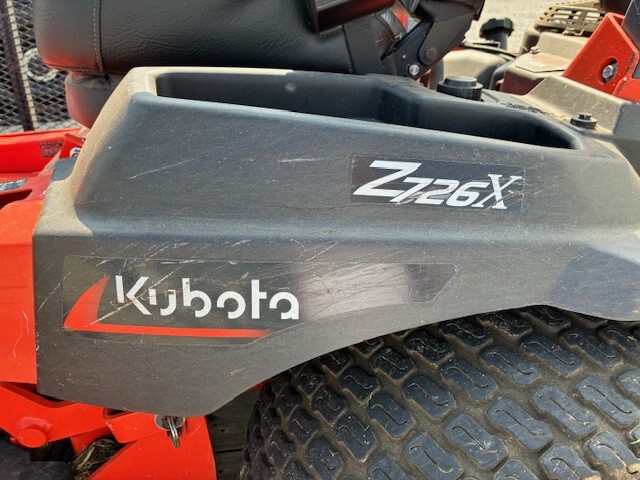 Used 2021 Kubota Z726X Zero Turn Mowers at Koenig Equipment in Greensburg, IN - PhotoXL1
