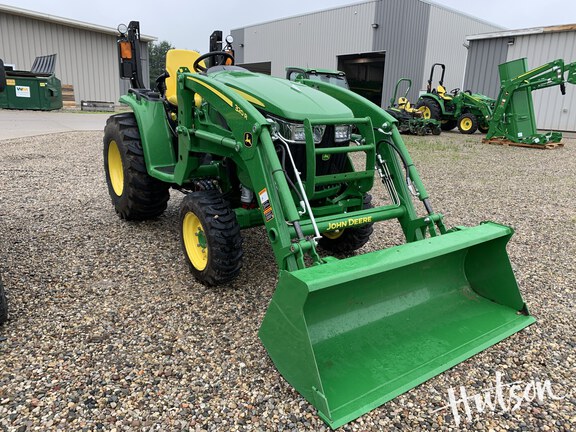 Photo of 2025 John Deere 3046R