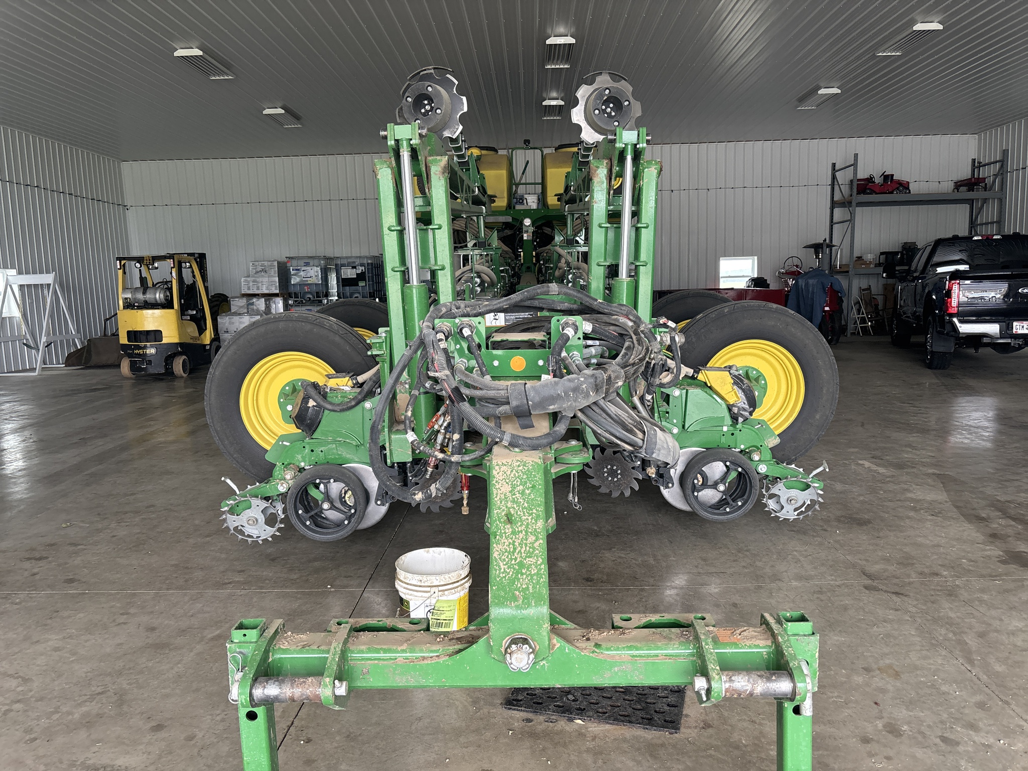 Used 2023 John Deere 1775 Planters: Drawn at Koenig Equipment in Urbana, OH - PhotoXL1