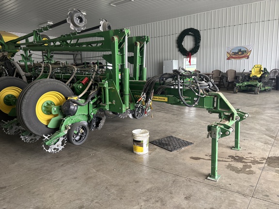 Used 2023 John Deere 1775 Planters: Drawn at Koenig Equipment in Urbana, OH - Photo4