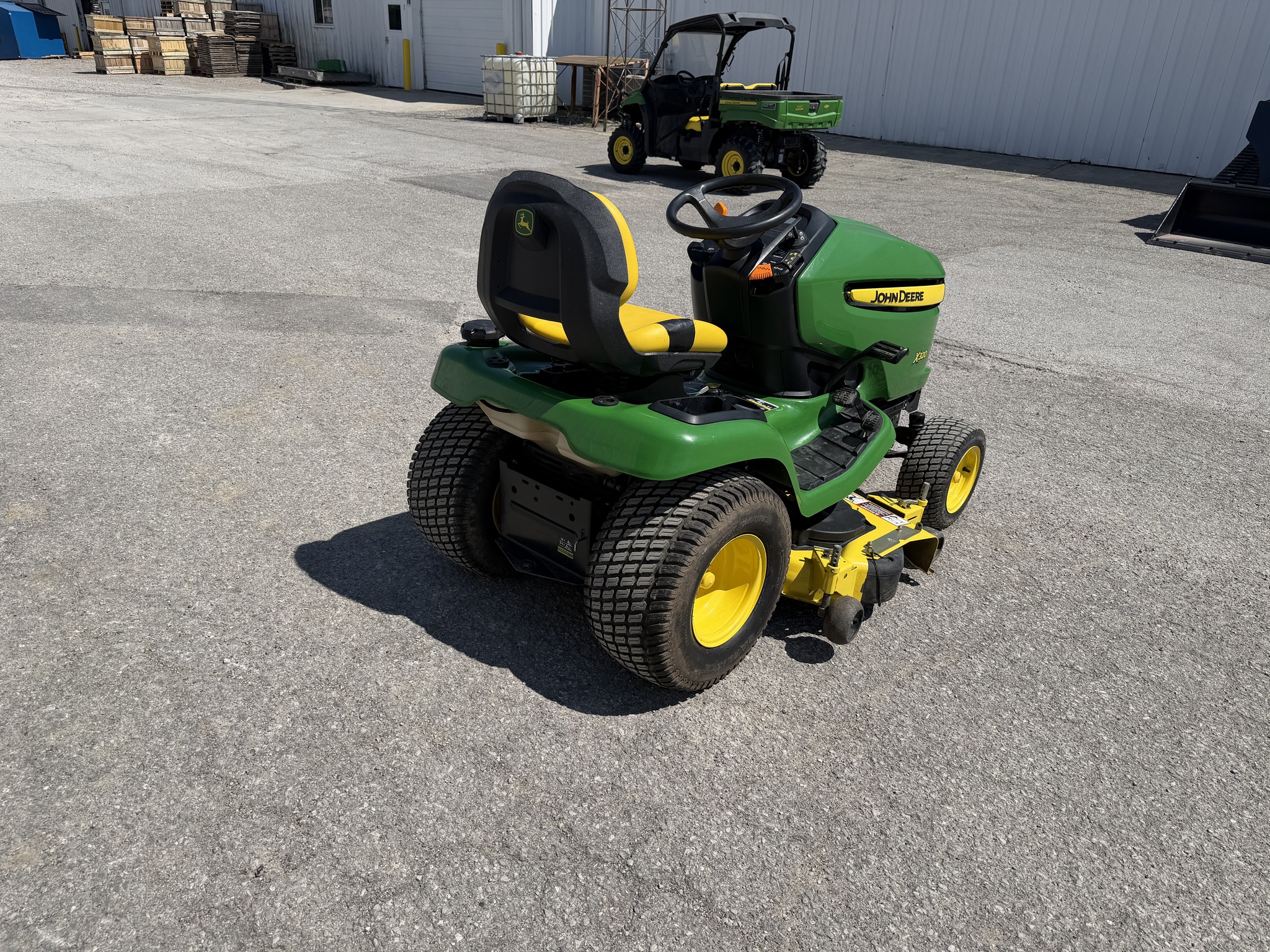2012 John Deere X320 Image 5