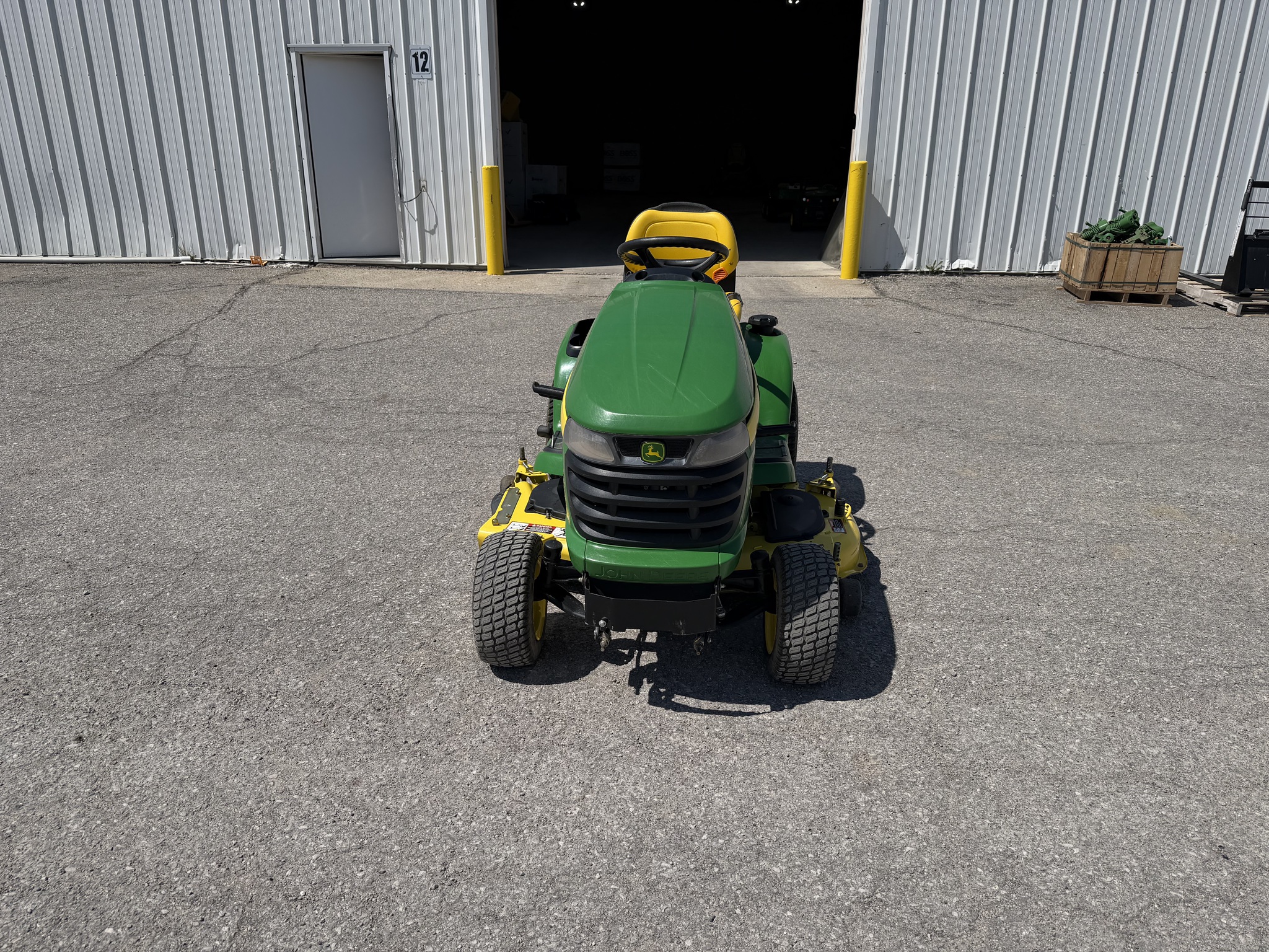2012 John Deere X320 Image 9