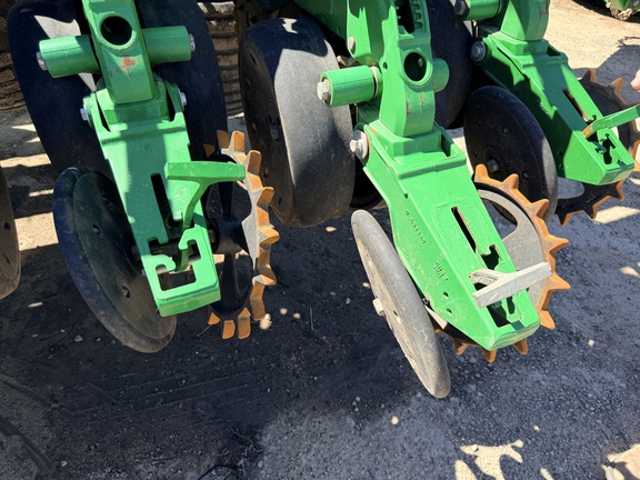 Photo of 2016 John Deere DB60