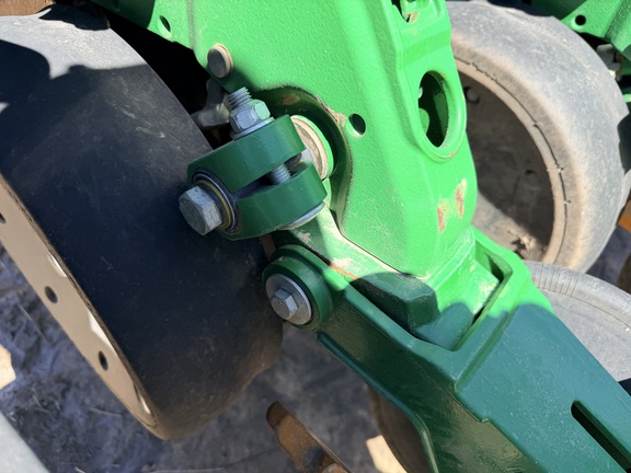 Photo of 2016 John Deere DB60