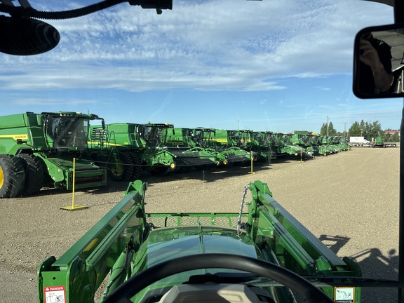 Used 2024 John Deere 6135E Utility Tractors at Horizon Ag & Turf in Lloydminster, AB - Photo24